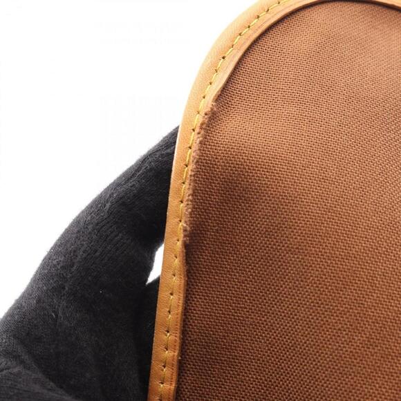 LOUIS VUITTON Brown Monogram Leather Messenger PM Shoulder Bag - Picture 9 of 10